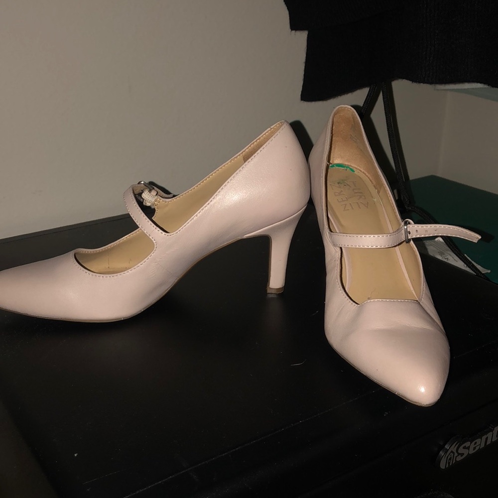 Naturalizer heels